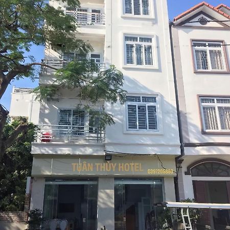 Tuan Thuy Hotel Dao Quan Lạn-Insel Exterior foto
